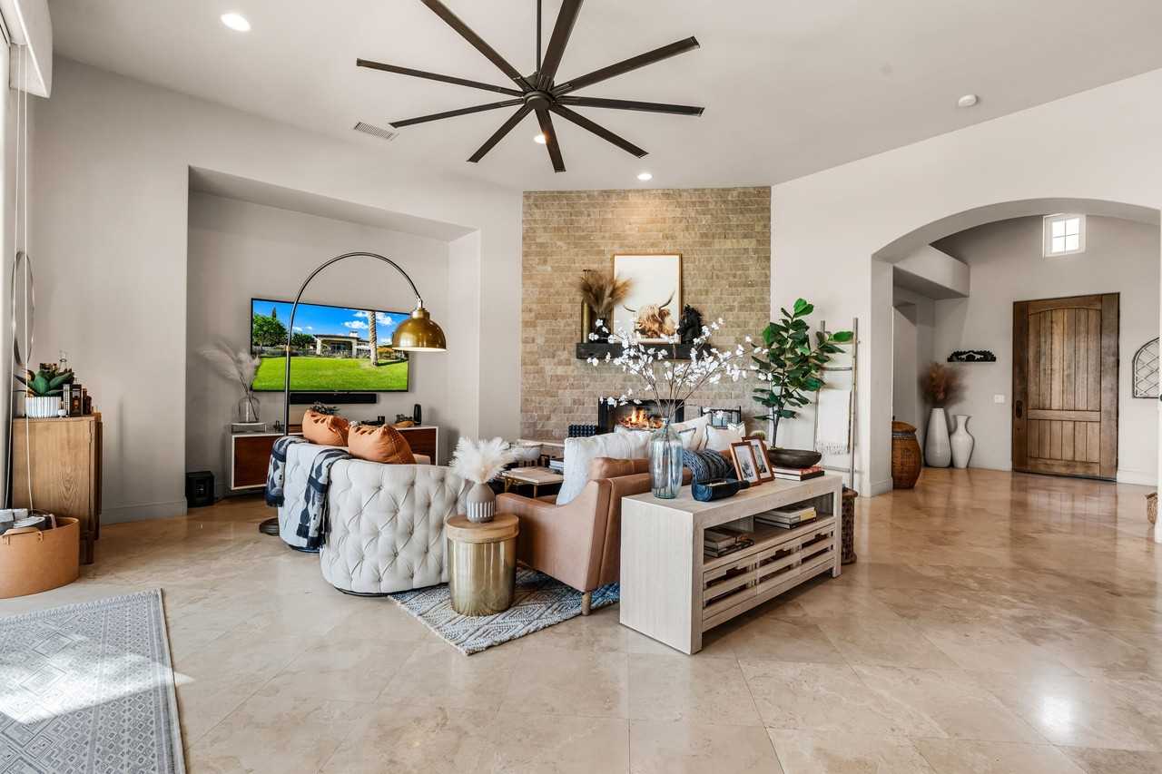 56738 Palms Drive - Photo 7 of 46