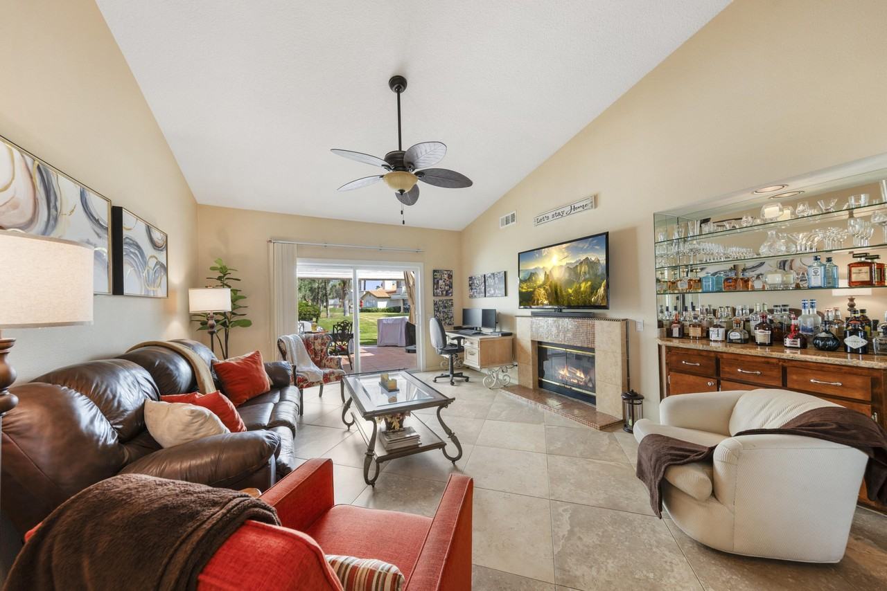 182 Desert Falls Cir - Photo 6 of 50