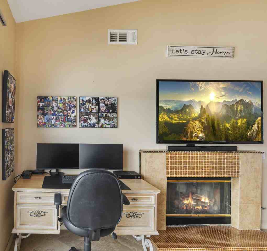 182 Desert Falls Cir - Photo 7 of 50