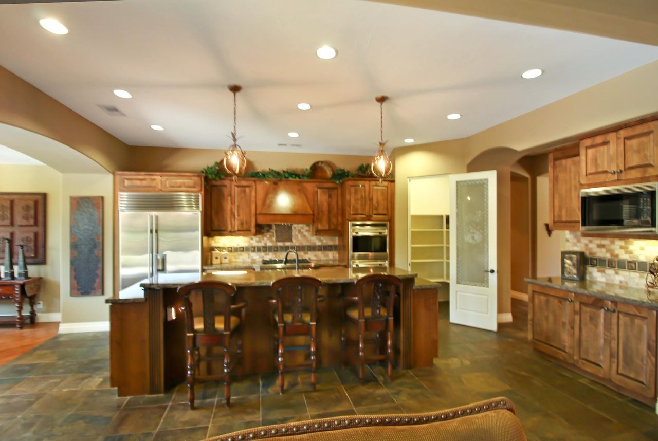 81075 Giacomo Way - Photo 7 of 31