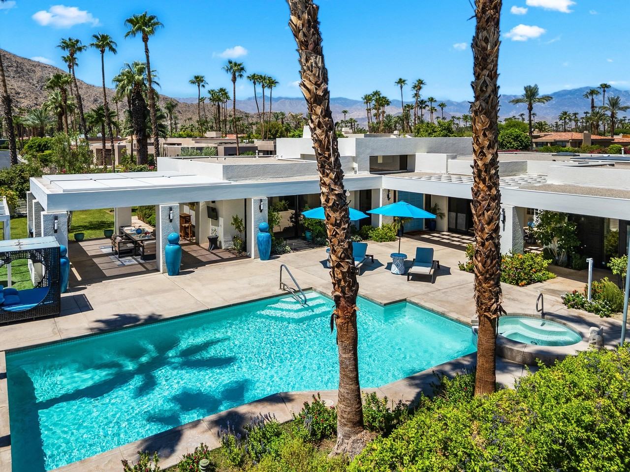 45675 Sugarloaf Mountain Trl - Photo 2 of 50