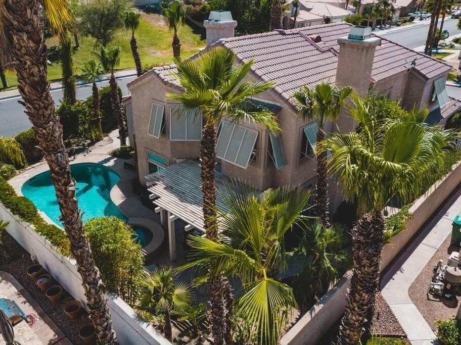 45540 Desert Fox Drive - Photo 2 of 45