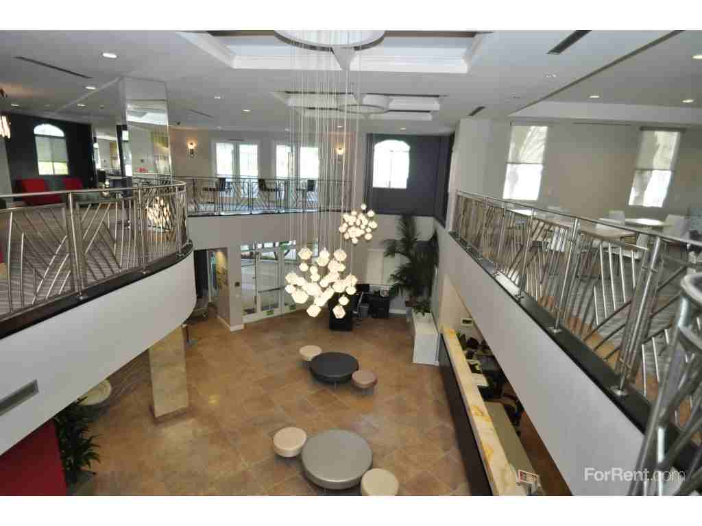 La Jolla Crossroads - Photo 2 of 19