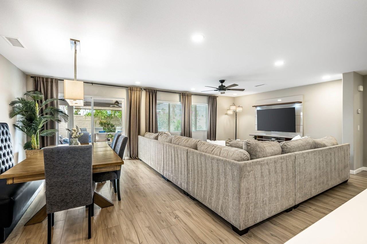 84131 Azzura Way - Photo 4 of 38