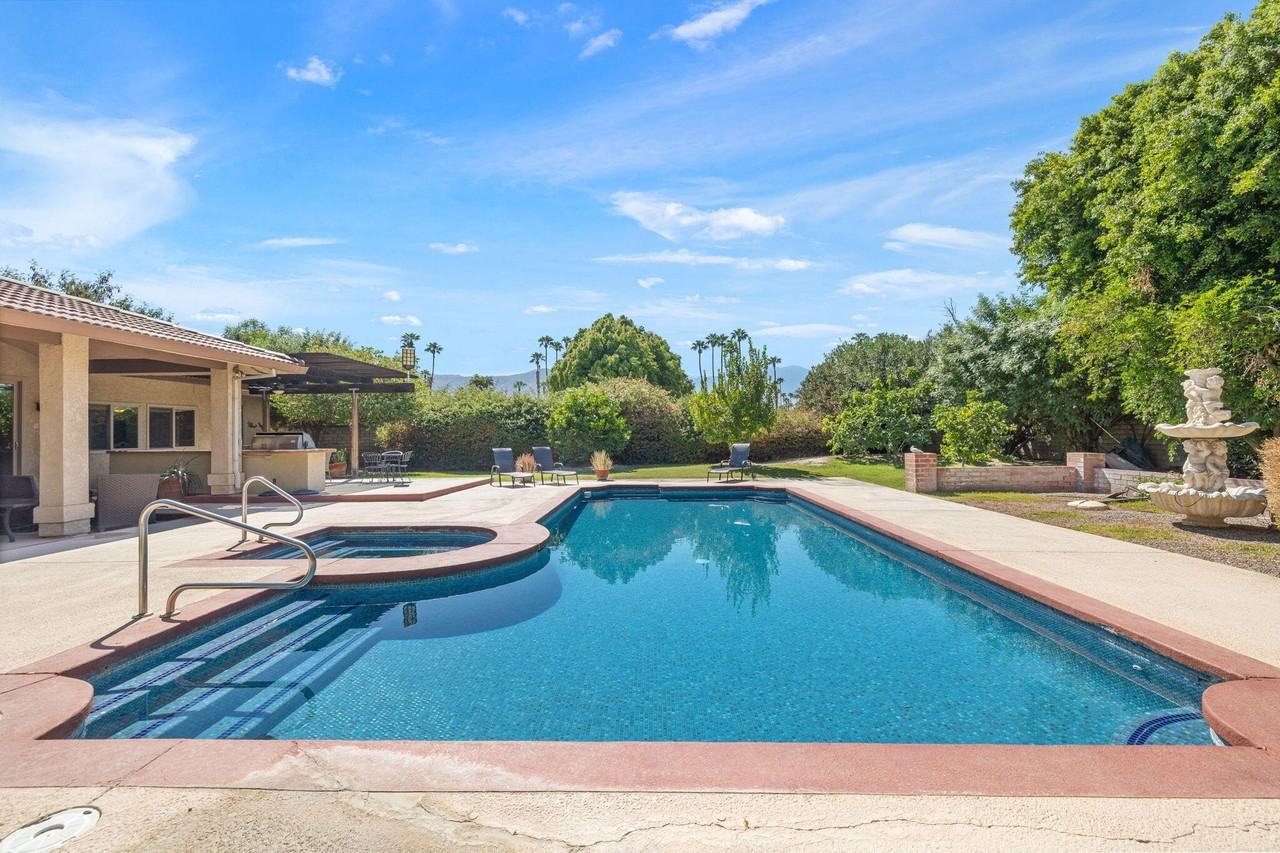 72056 Palm Haven Dr - Photo 2 of 50