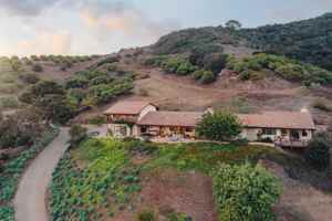 featured image of 3330 Foothill Rd