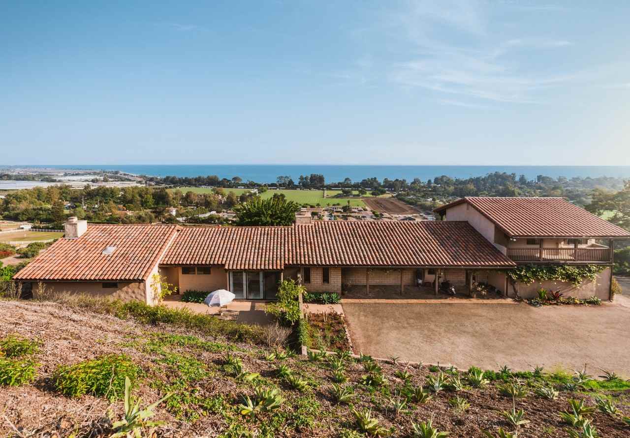 3330 Foothill Rd - Photo 2 of 50