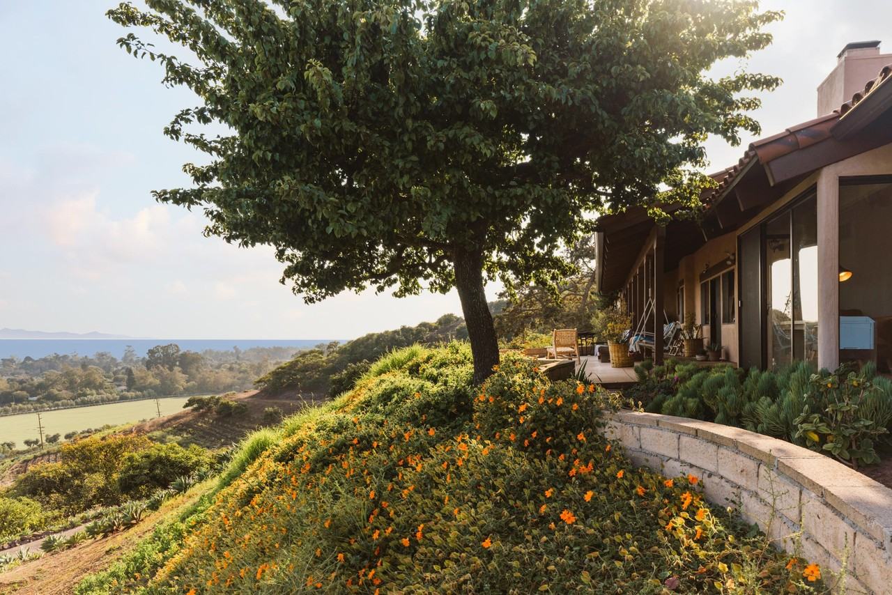 3330 Foothill Rd - Photo 7 of 50