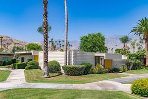 featured image of 322 Desert Lakes Dr