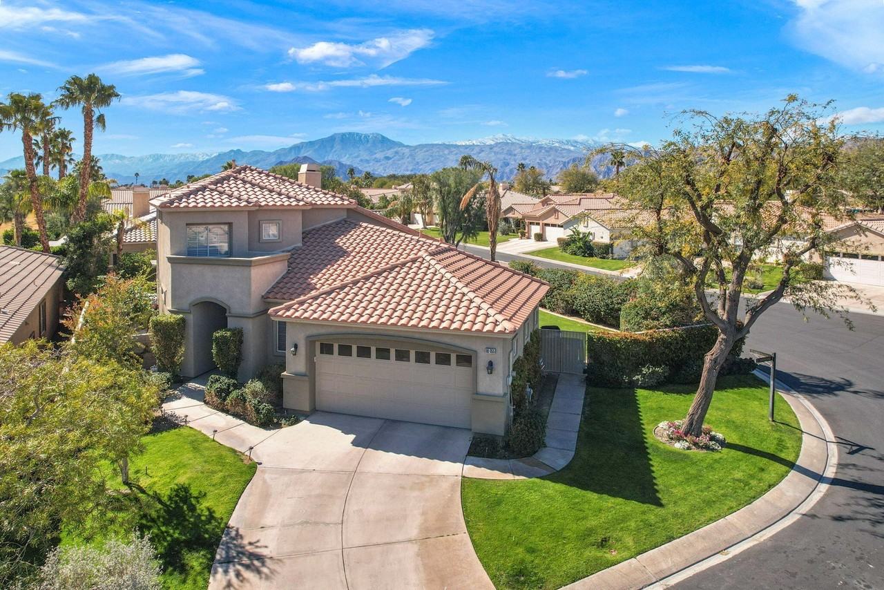 80055 Jasper Park Ave - Photo 2 of 50