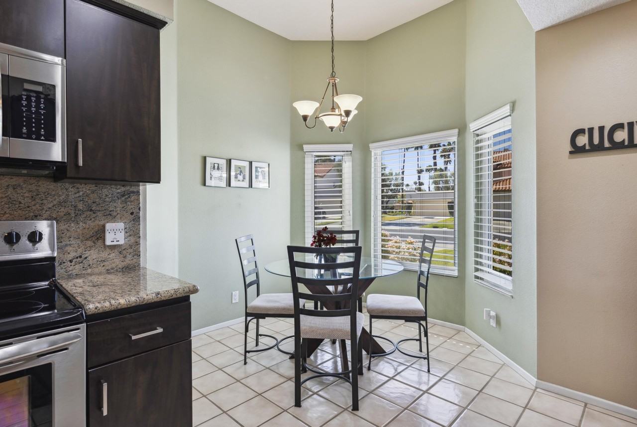 651 Vista Lago Circle North - Photo 7 of 31