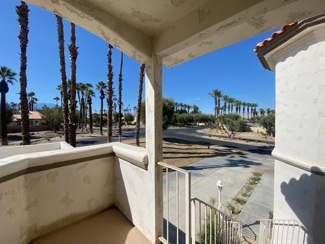 551 Desert Falls Dr N - Photo 2 of 30