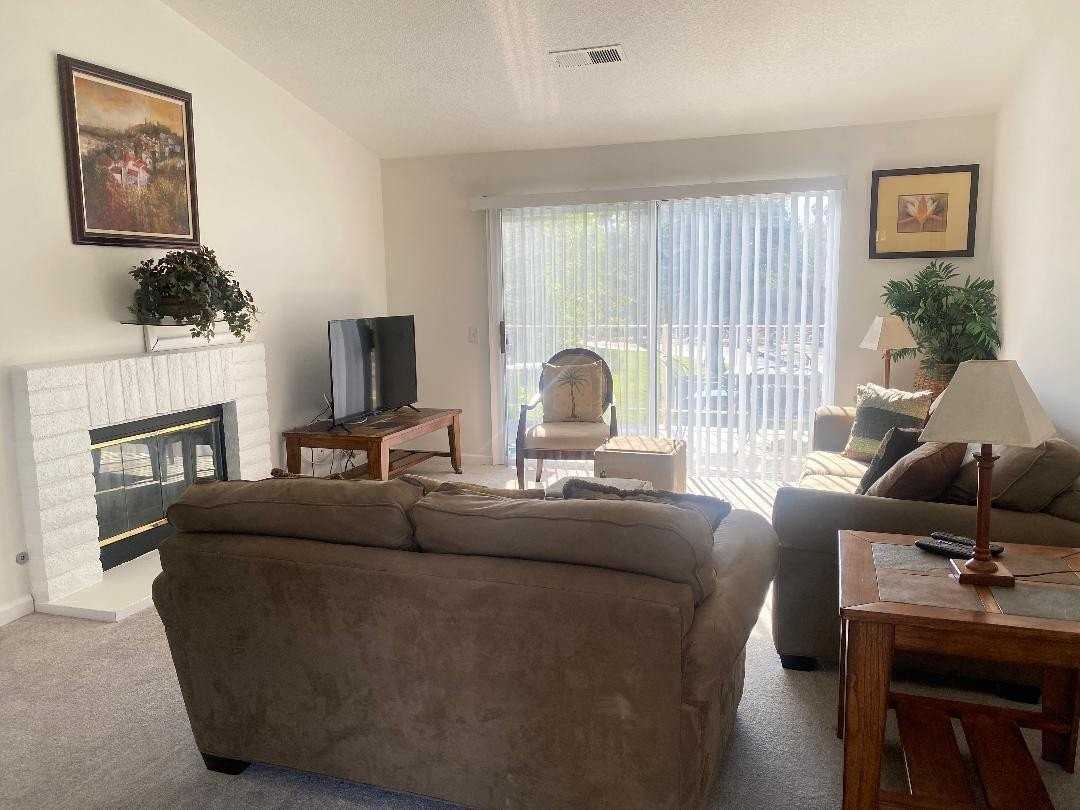 551 Desert Falls Dr N - Photo 5 of 30