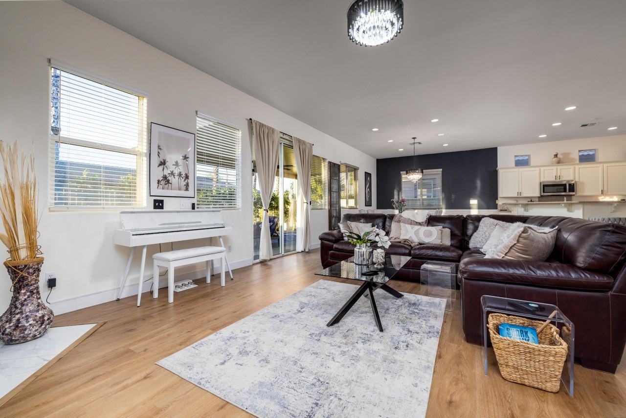 49527 Wayne Street - Photo 4 of 50