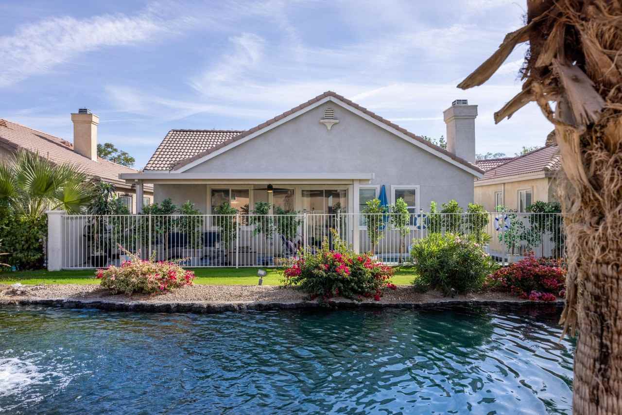 49527 Wayne Street - Photo 6 of 50