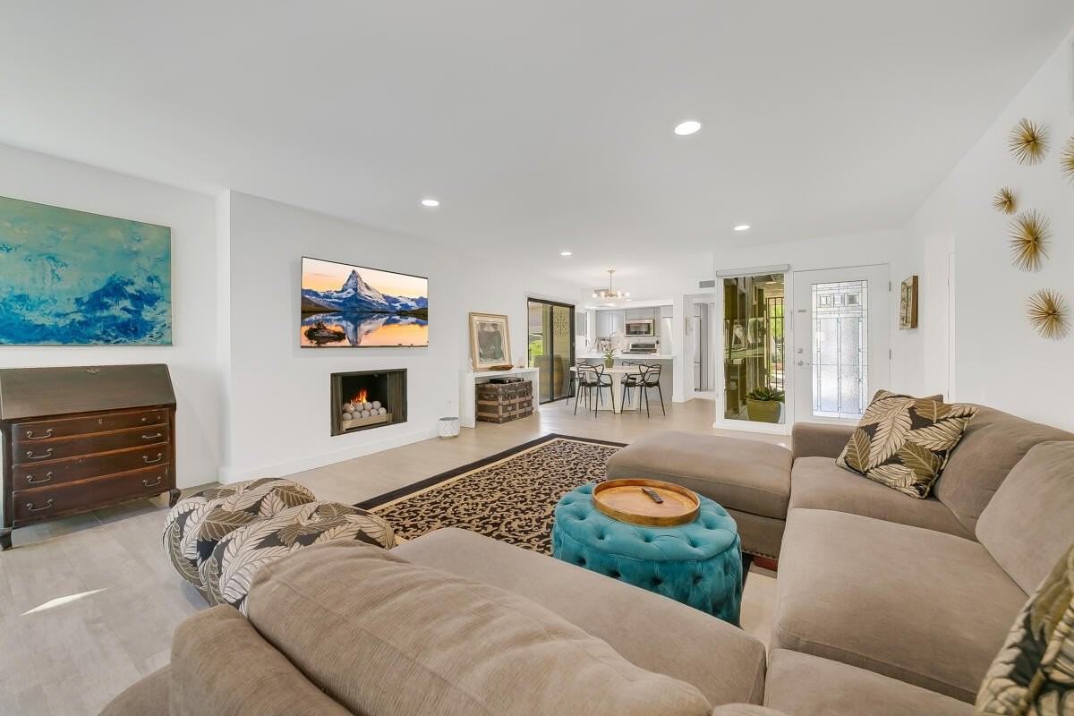 46644 Arapahoe #A - Photo 7 of 29