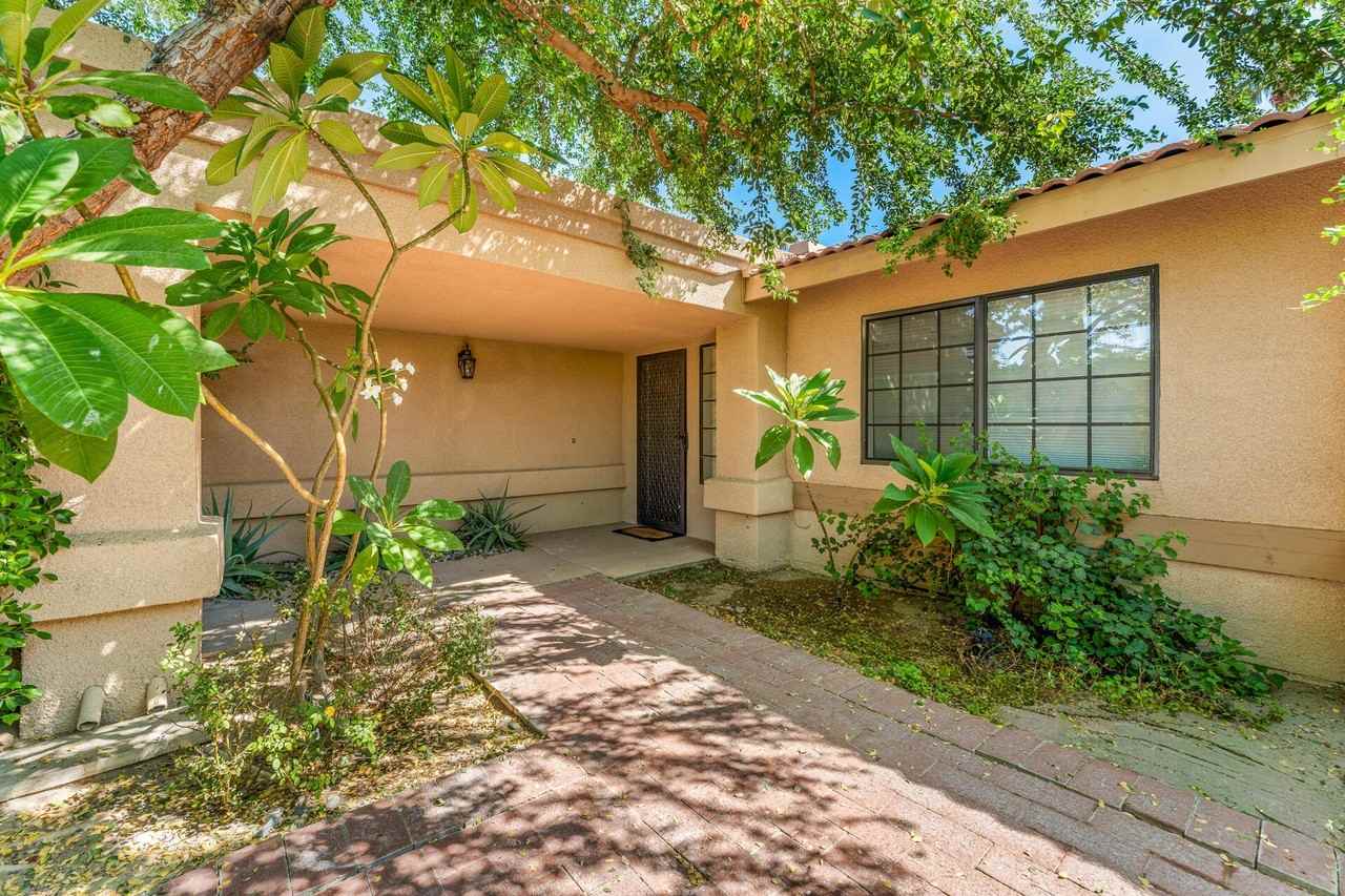 40588 Clover Lane - Photo 4 of 37