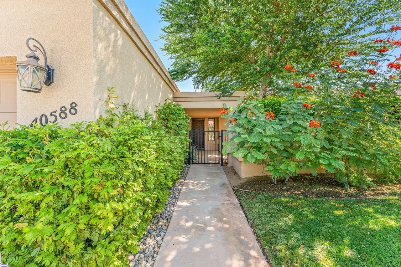 40588 Clover Lane - Photo 5 of 37