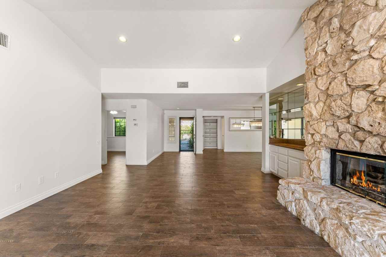 40588 Clover Lane - Photo 7 of 37