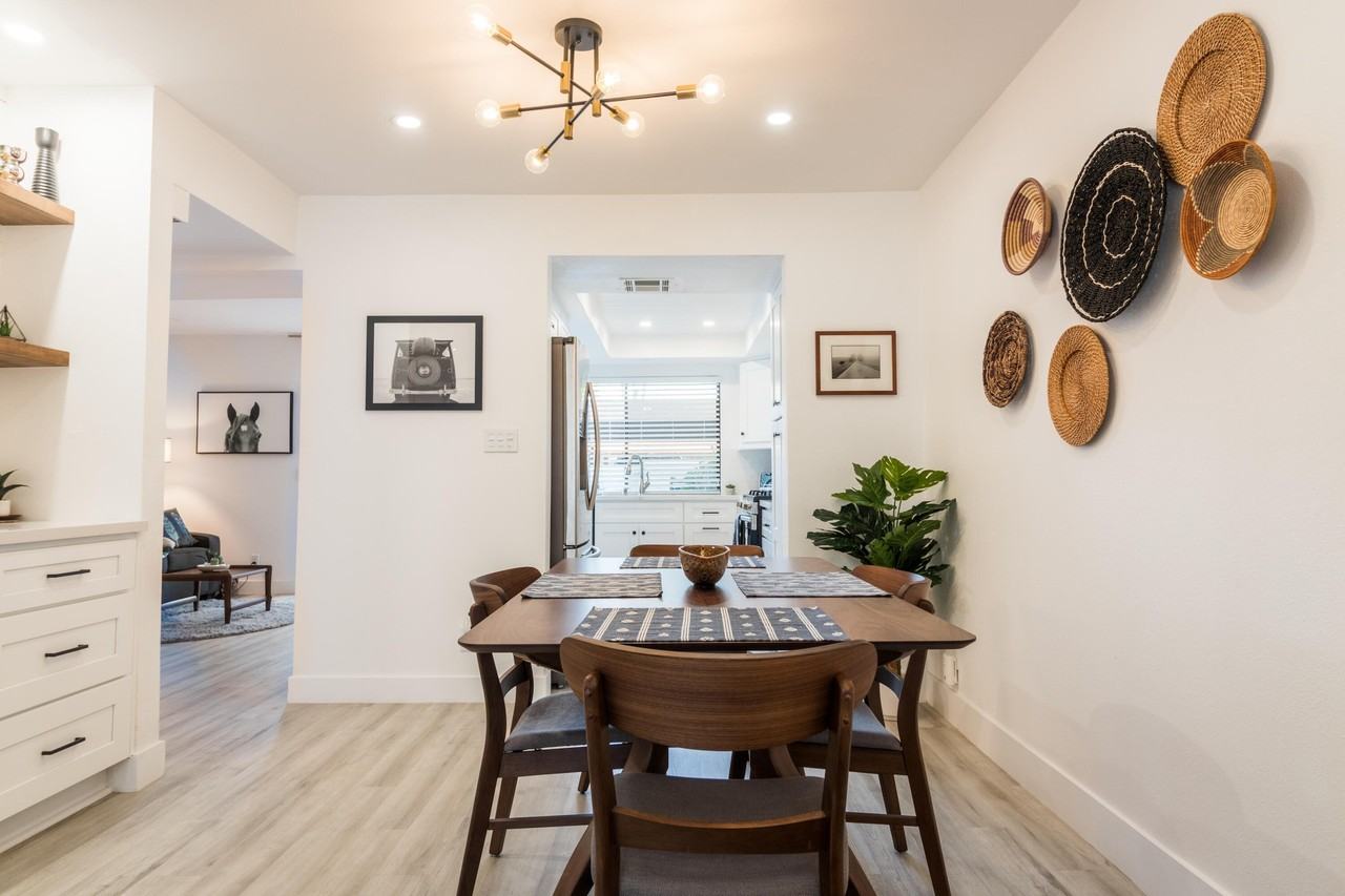 2415 Los Patos Dr - Photo 3 of 17