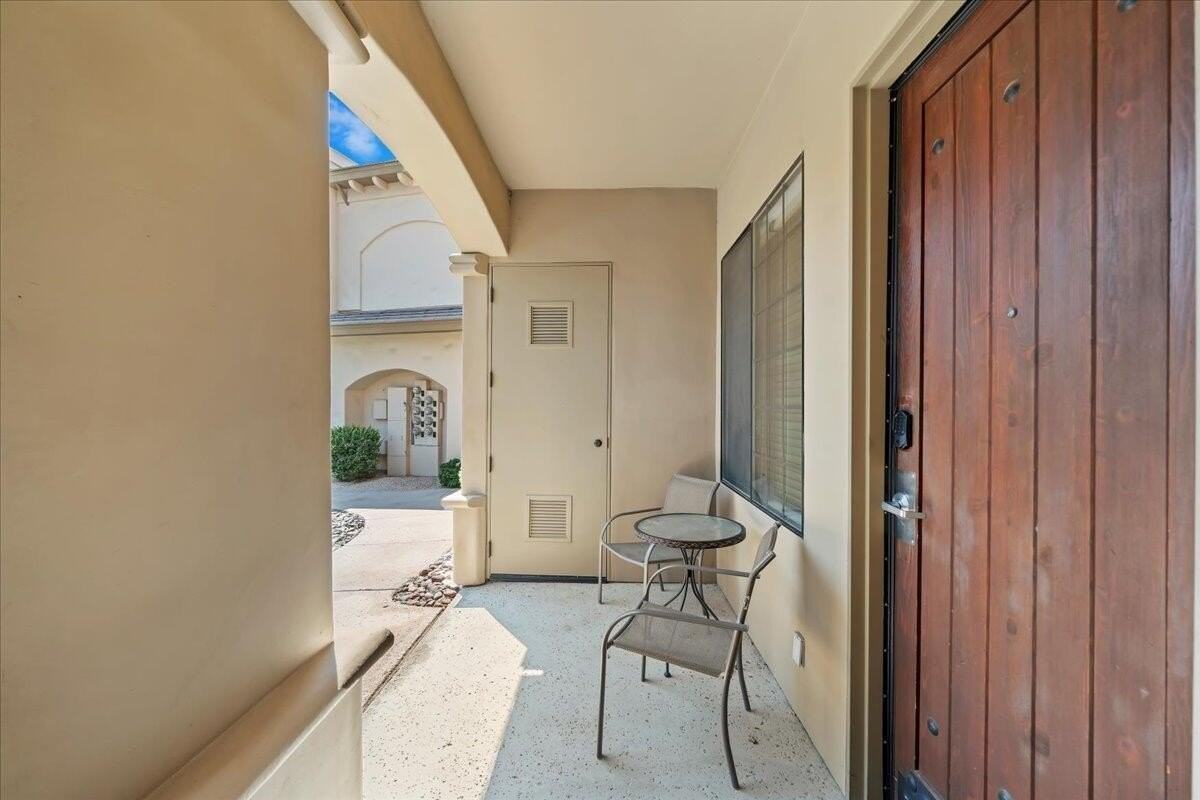 50610 Santa Rosa Plz - Photo 4 of 17