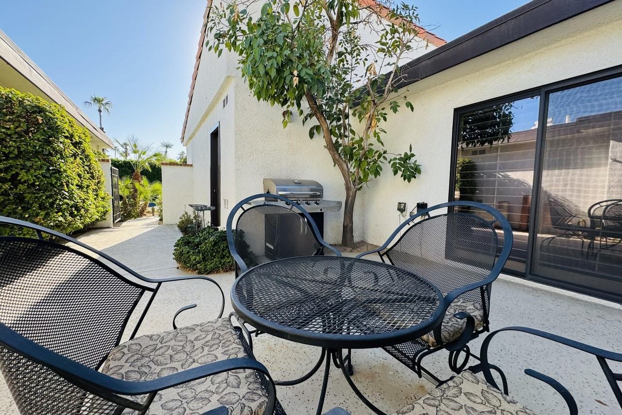 23 Don Quixote Drive - Photo 4 of 22