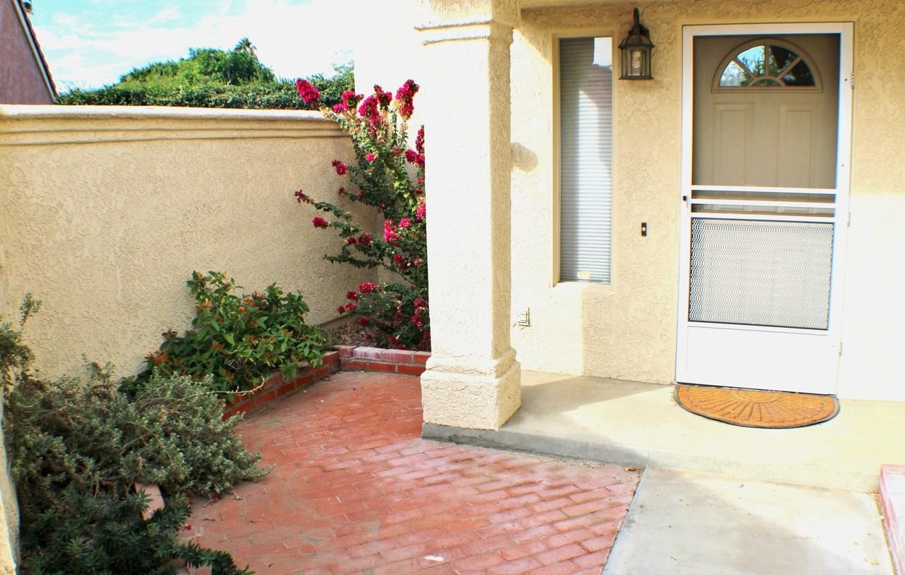 76574 Sheba Way - Photo 2 of 12