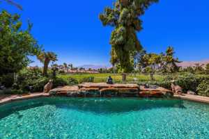 featured image of 84 Kavenish Dr