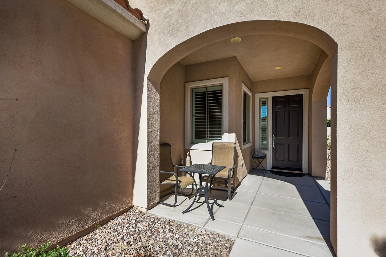 81654 Avenida Alturas - Photo 2 of 24