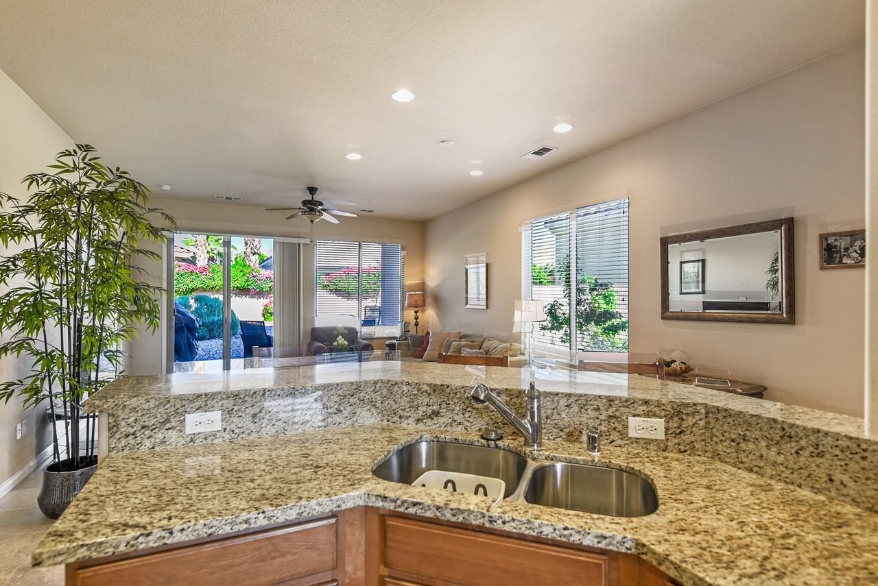 81654 Avenida Alturas - Photo 6 of 24