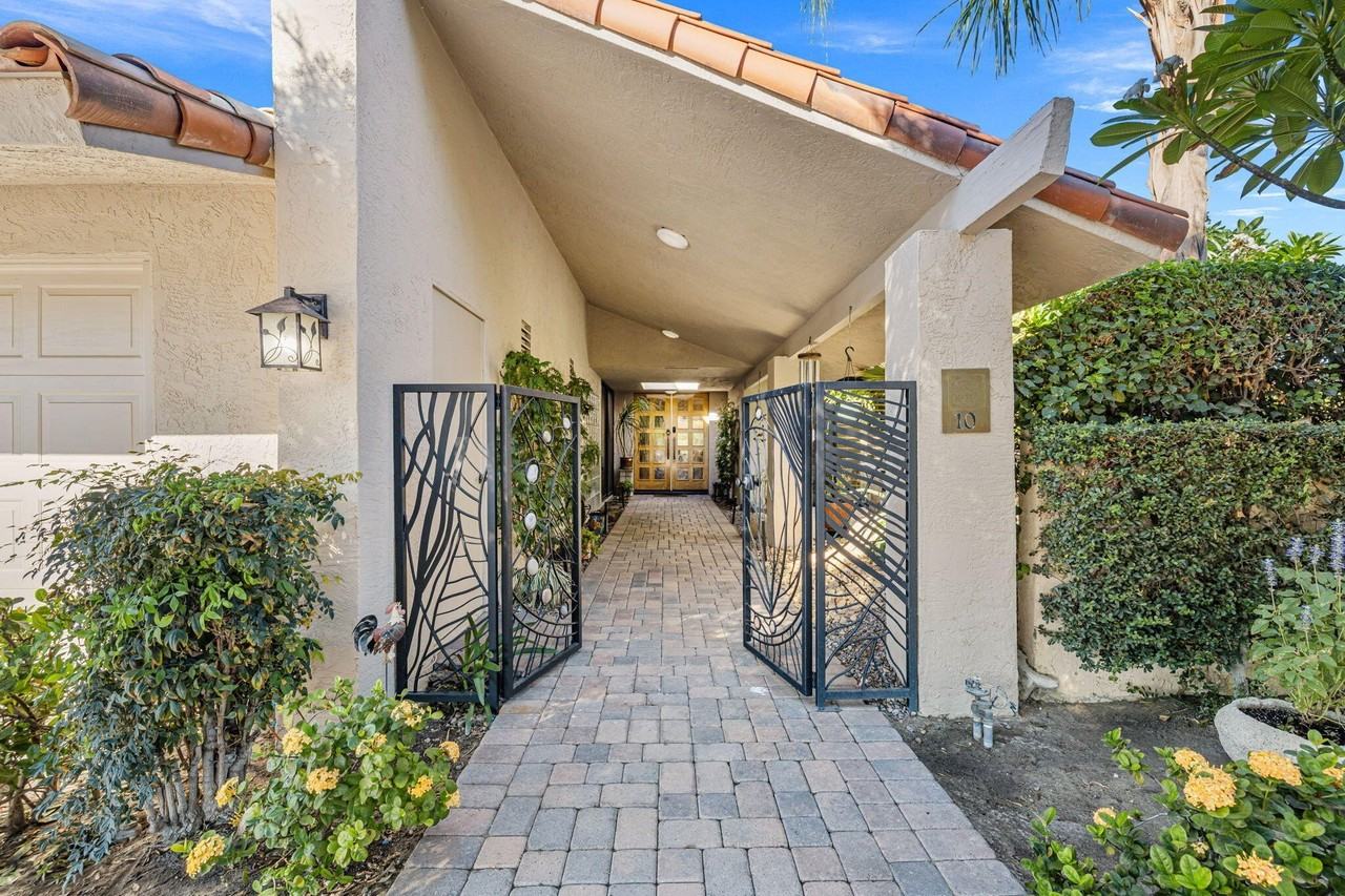 10 Whittier Ct - Photo 3 of 50