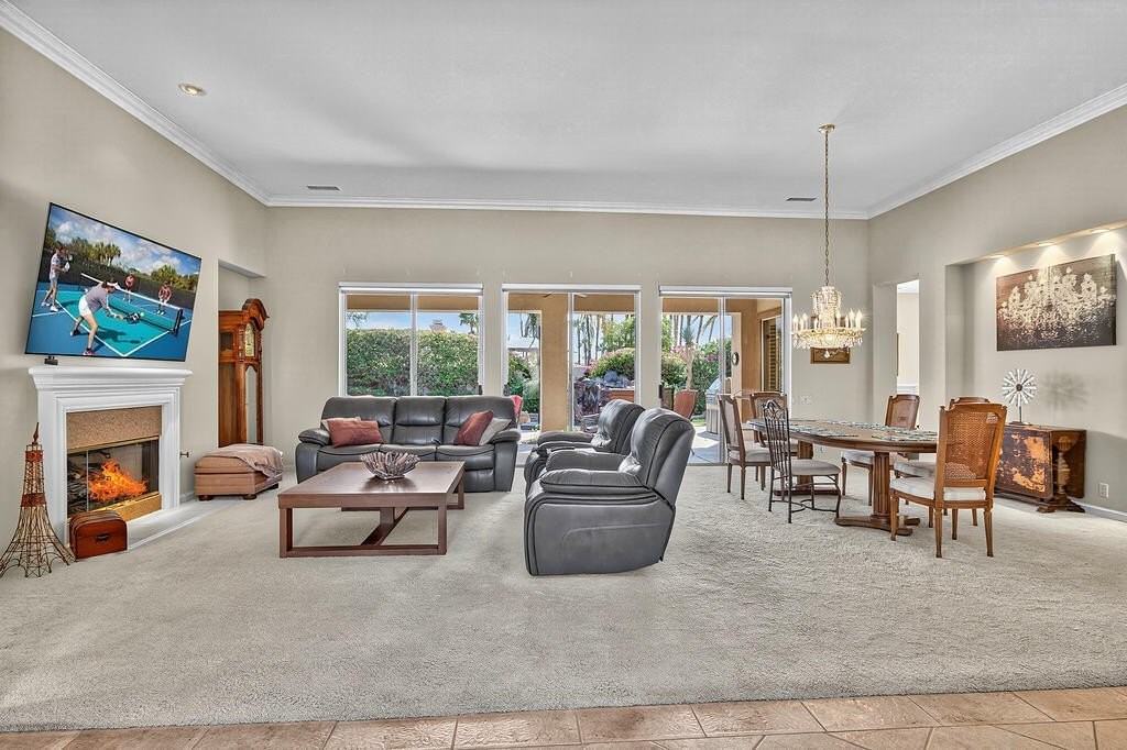 4 Milano Circle - Photo 4 of 42