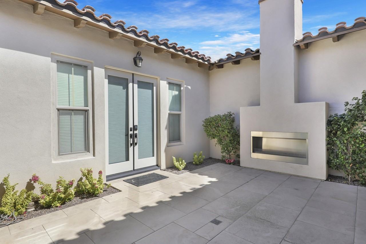 81675 Thunder Gulch Way - Photo 3 of 50