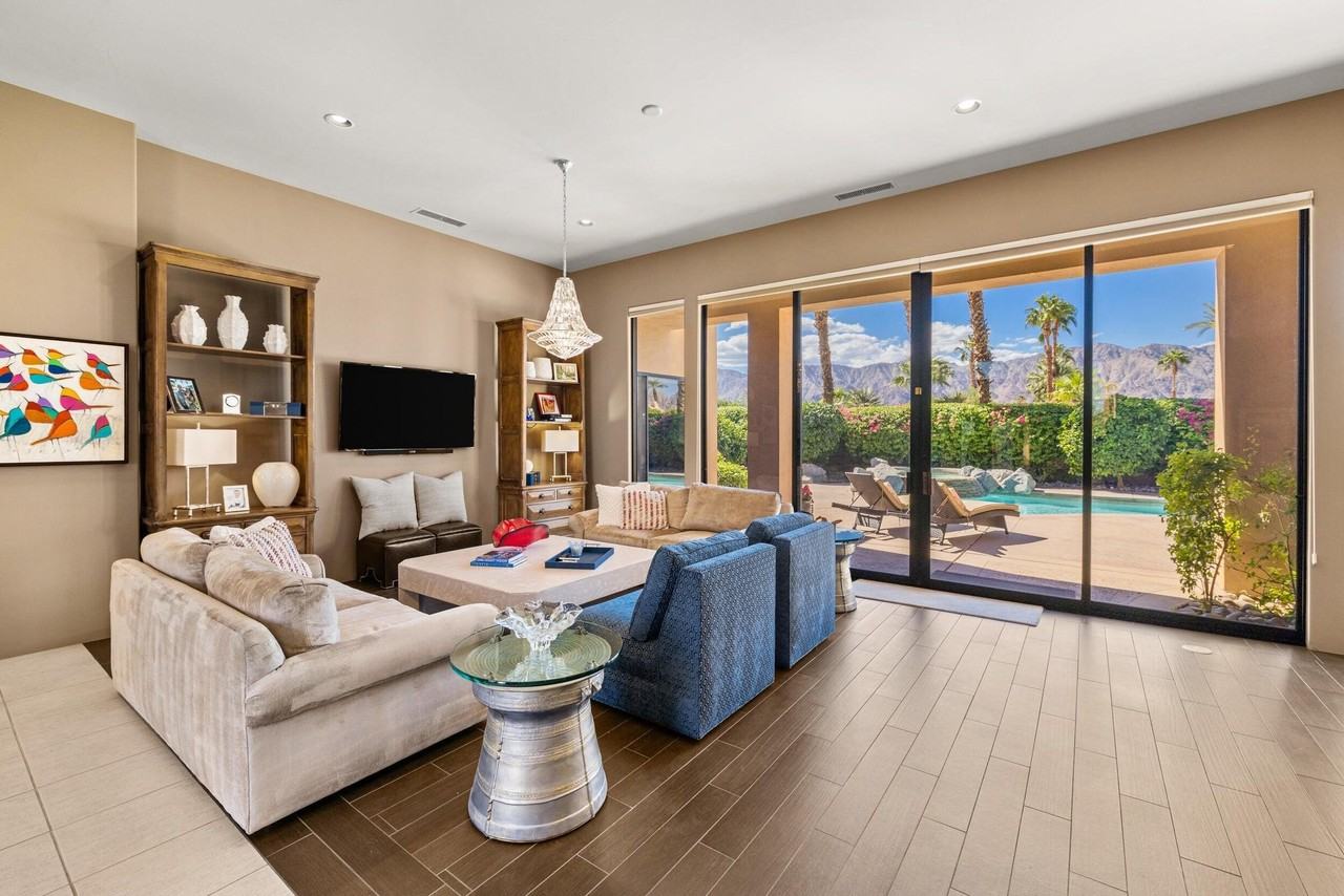 50445 Mountain Shadows Rd - Photo 5 of 33