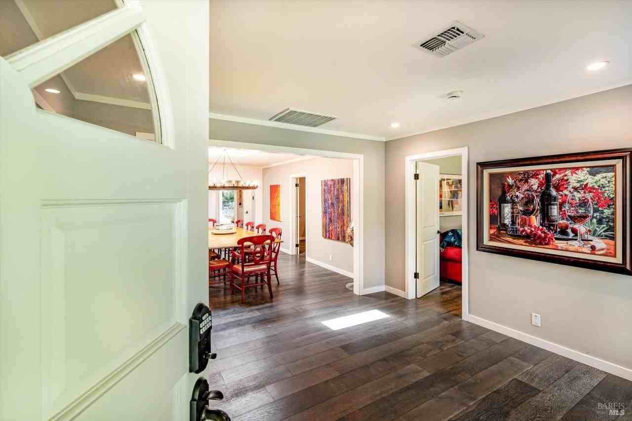 850 Conn Valley Rd - Photo 4 of 50