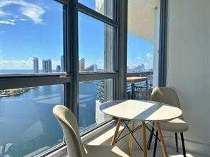 3582 Mystic Pointe Dr - Photo 2 of 8