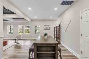 Hinton St - Photo 1 of 1