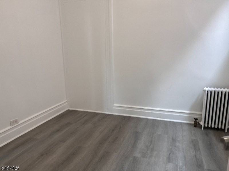 162 Parker St - Photo 6 of 11