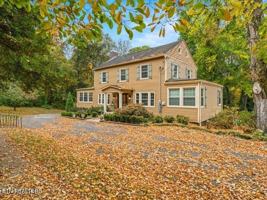 featured image of 3930 Kingston Pike