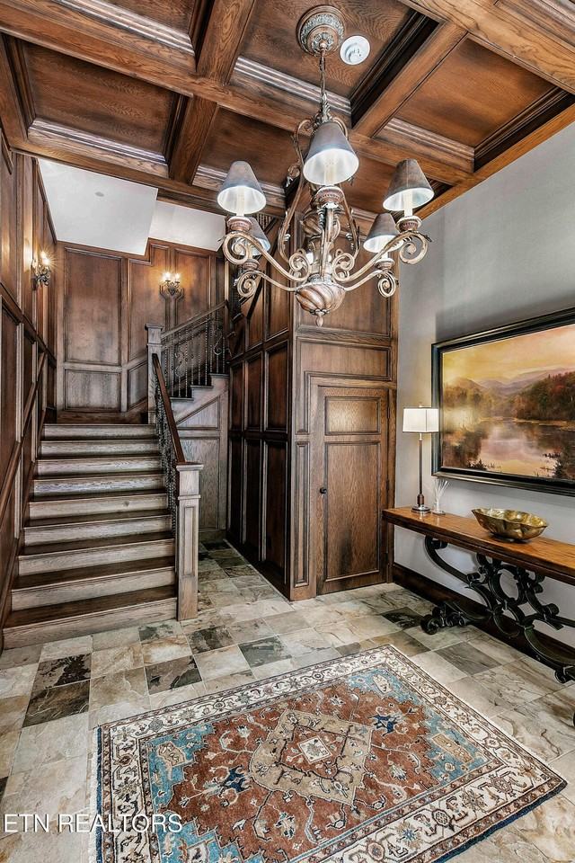 325 Union Ave - Photo 2 of 50