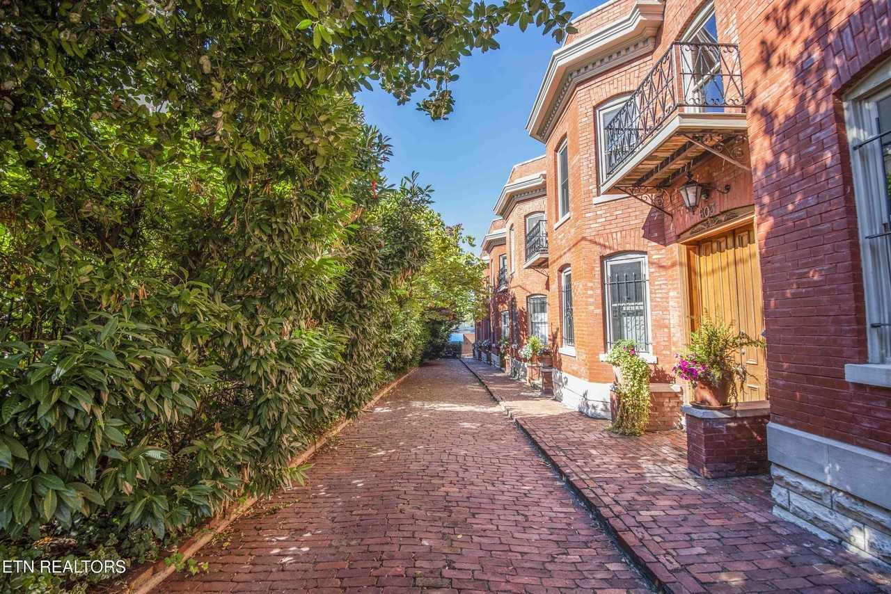 613 Union Ave - Photo 4 of 41