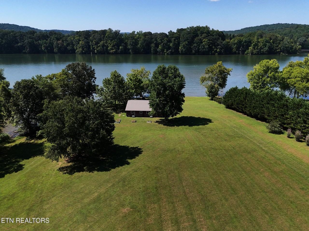 399 Texas Ln - Photo 3 of 50