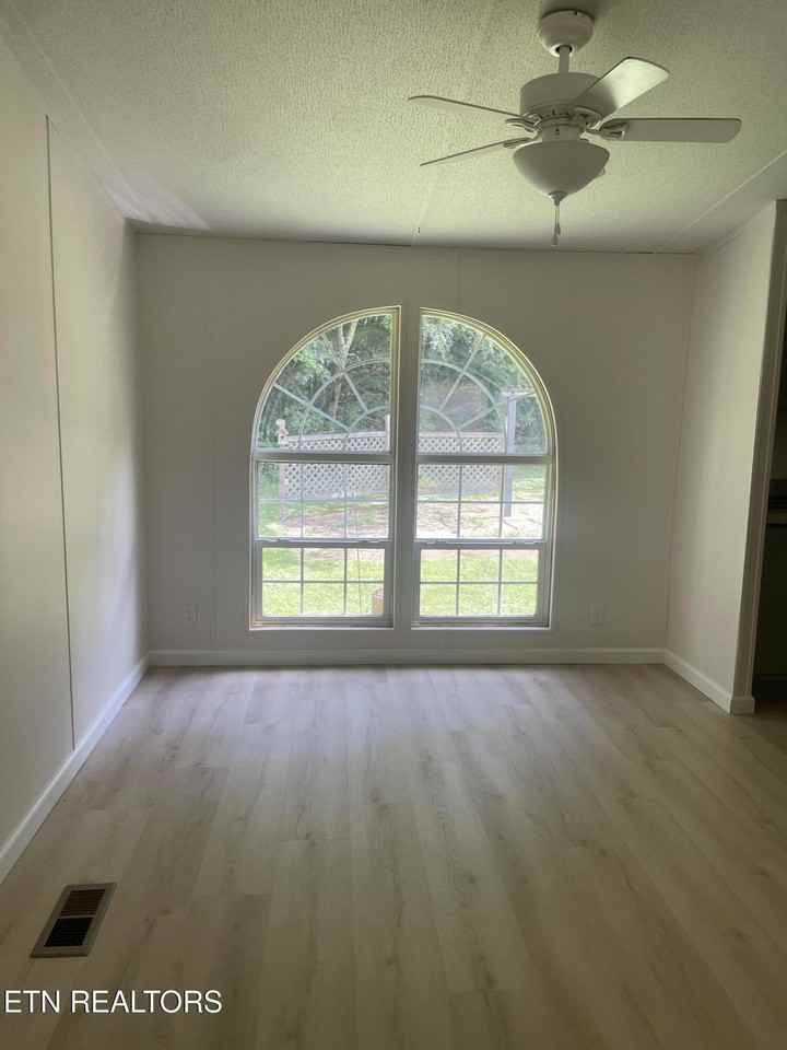 2523 Old Harriman Hwy - Photo 7 of 13