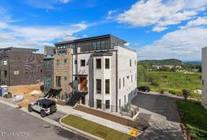 featured image of 9406 Horizon Dr