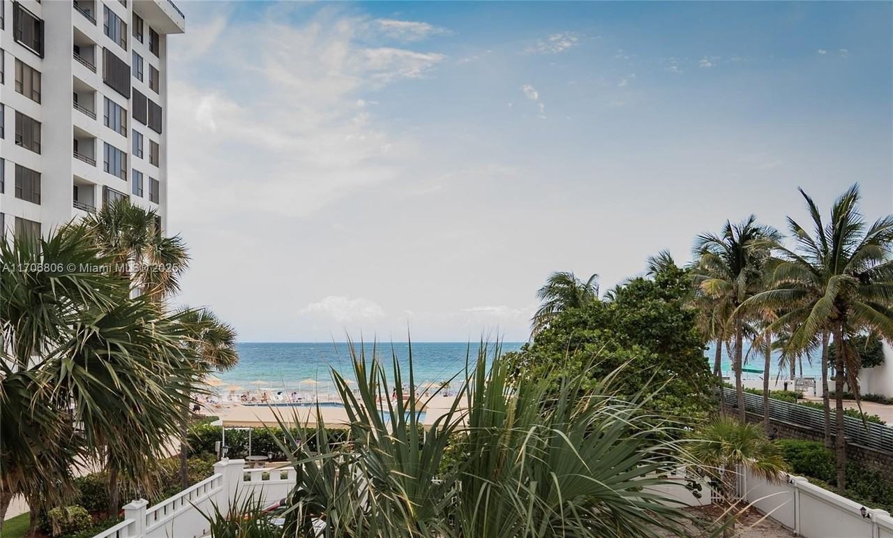 3505 S Ocean Dr #221 - Photo 4 of 50