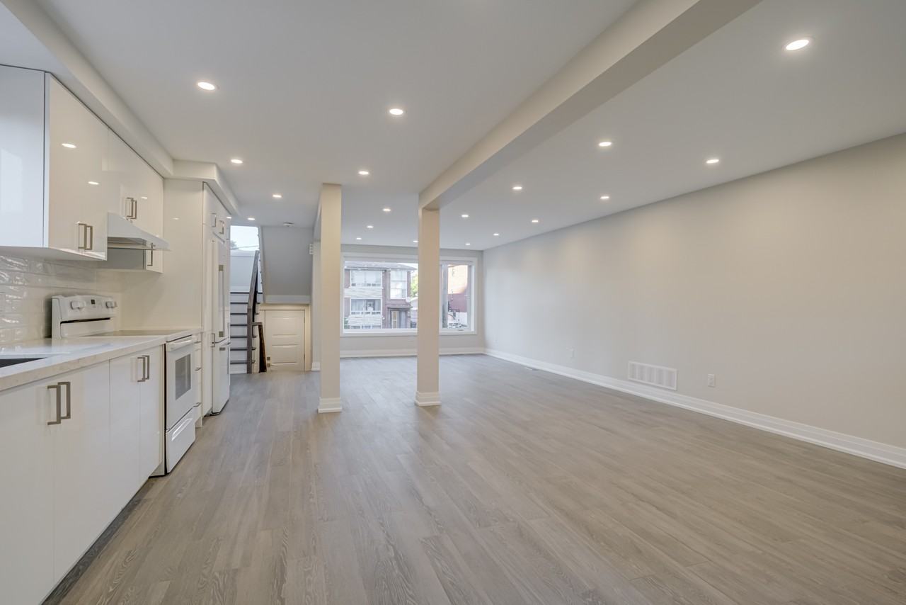 Scarlett Rd & Clairton Crescent - Photo 7 of 42