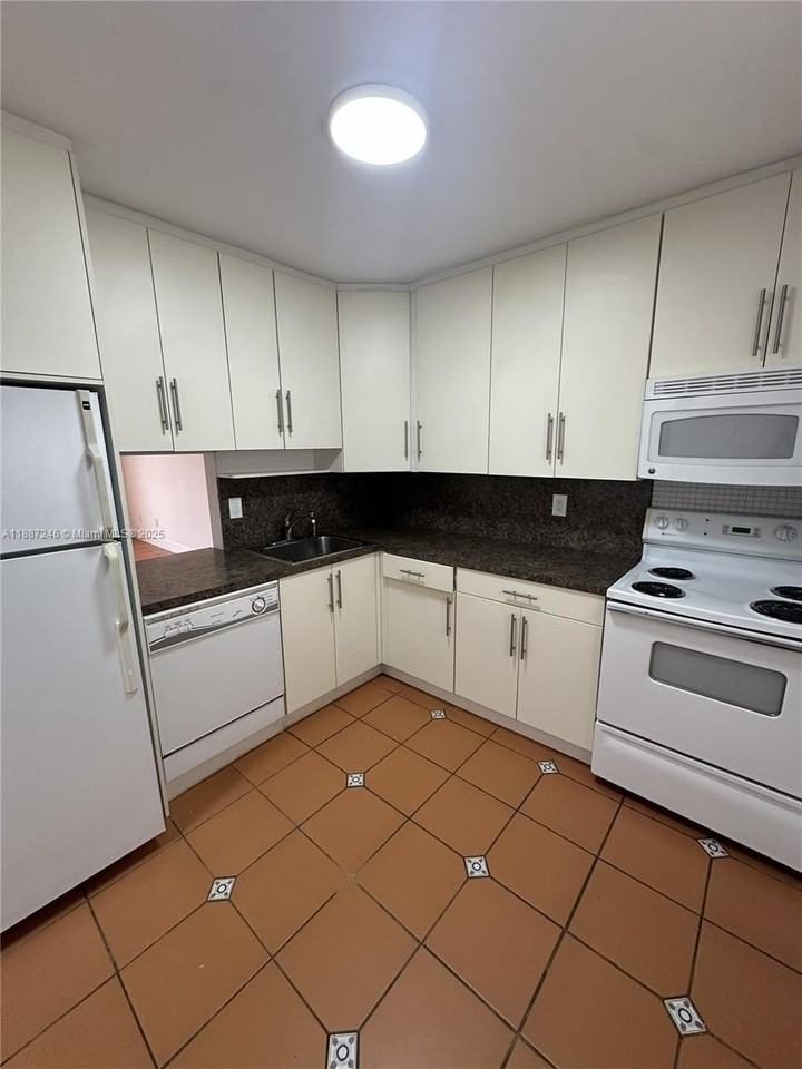 7703 Camino Real #A413 - Photo 2 of 13