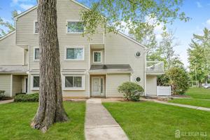 featured image of 33 Foxtail Ln