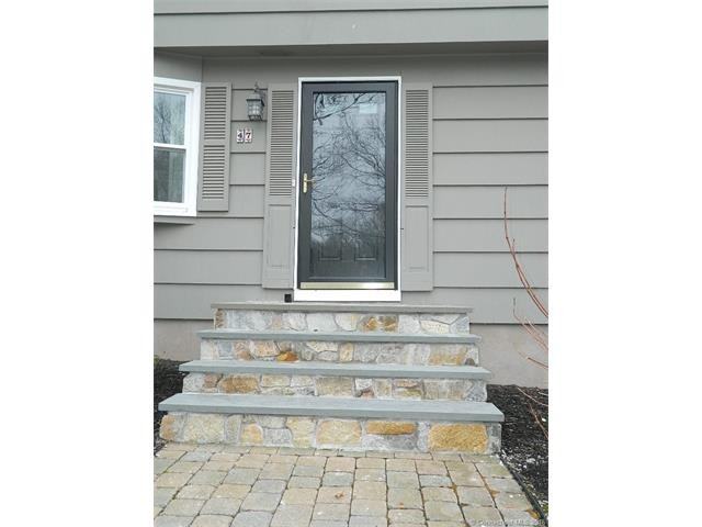 47 Crestwood Rd - Photo 3 of 29