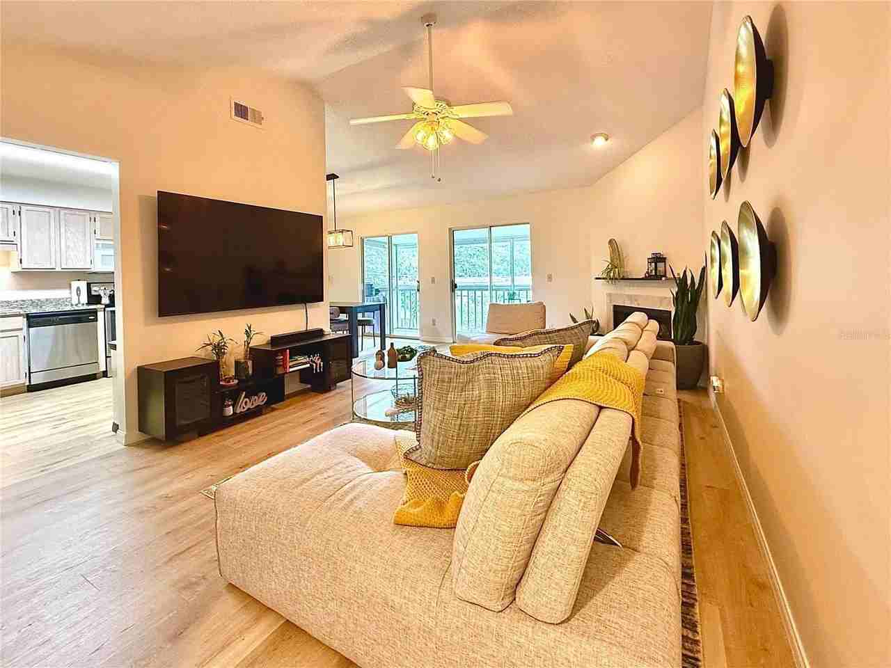 5335 White Cliff Ln #805 - Photo 3 of 18